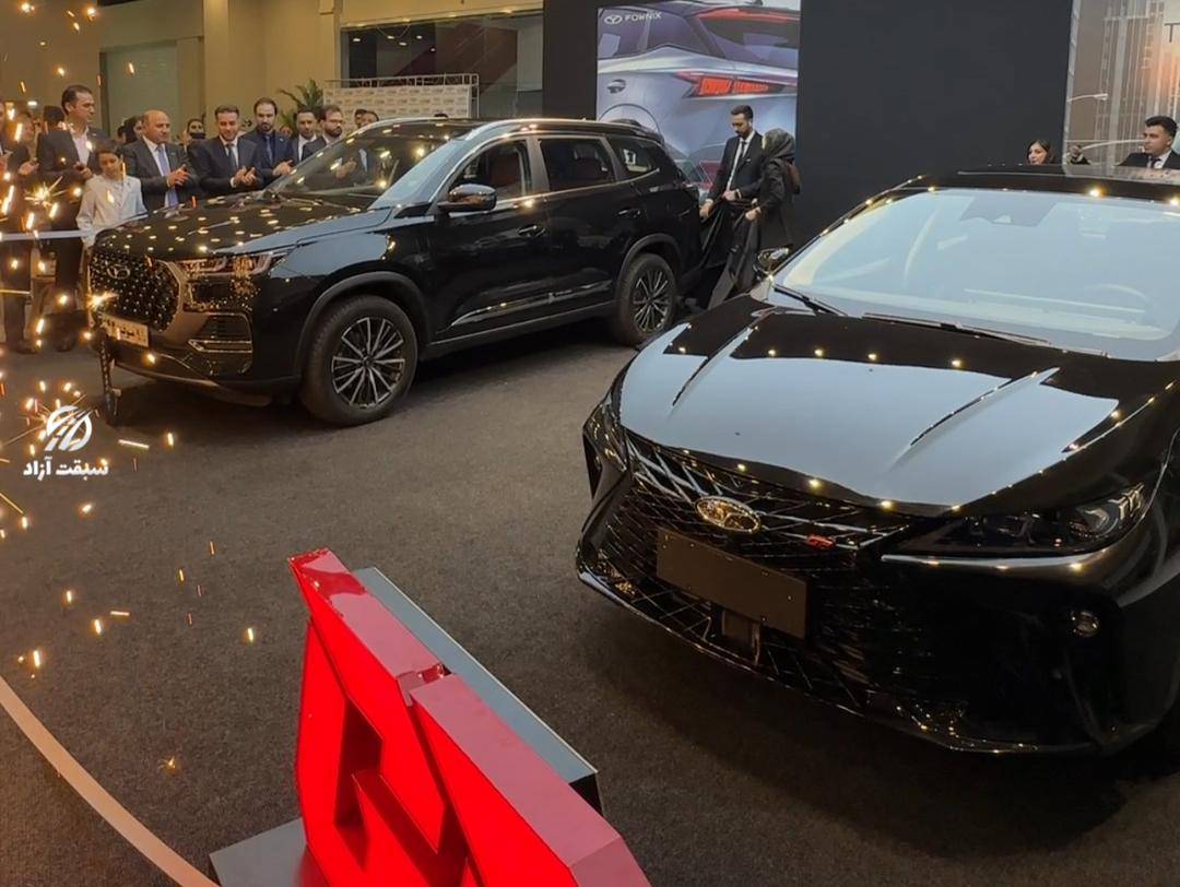 روز گذشته اتو فرقانی، نمایندگی 447 مدیران خودرو در مراسم افتتاح شعبه صبا مال خود، از دو خودروی آریزو 6 جی تی و تیگو 8 پرو e پلاس به عنوان جدیدترین محصولات شرکت مدیران خودرو، رونمایی کرد.