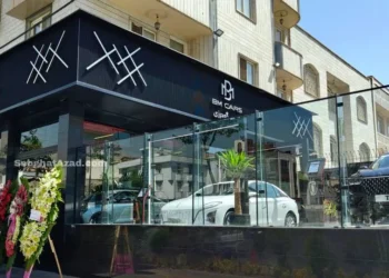 به گزارش پایگاه خبری سبقت آزاد، اولین نمایندگی فروش و شوروم خودروهای وارداتی BM cars با حضور مدیران ارشد شرکت بهمن موتور و شهرک اتومبیل گودرزی در غرب تهران افتتاح شد.