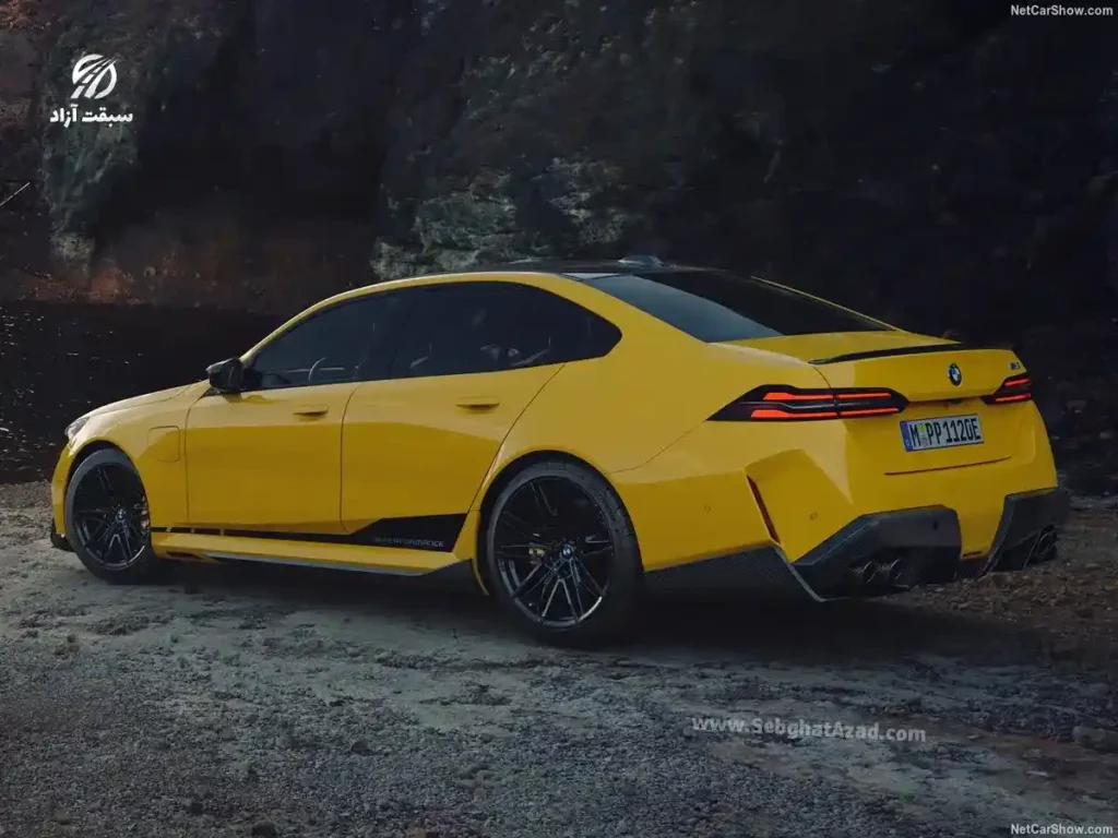 تاثیر پکیج M Performance بر طراحی و رانندگی بی ام و M5 جدید 6 بی ام و M5 مدل 2025 با پکیج M Performance