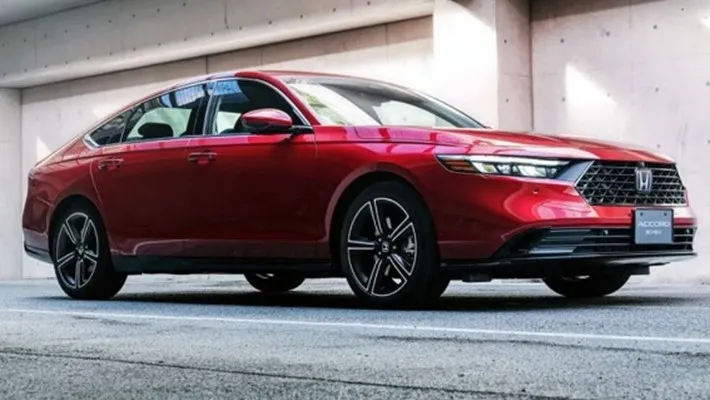 عرضه هوندا آکورد هیبریدی در ایران
