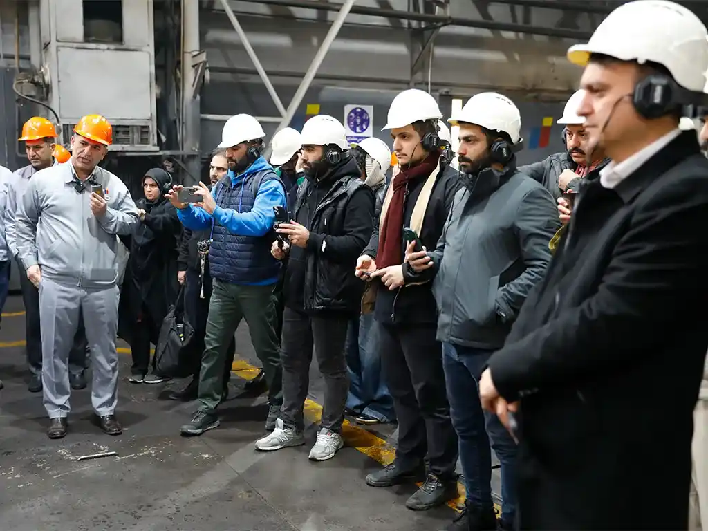 تحقق ۱۰۰ درصدی اهداف تولید و فروش فنرسازی زر/ صادرات محصولات فنرسازی زر به کشورهای عراق و حوزه CIS 5 صادرات محصولات فنرسازی زر به کشورهای عراق و حوزه CIS