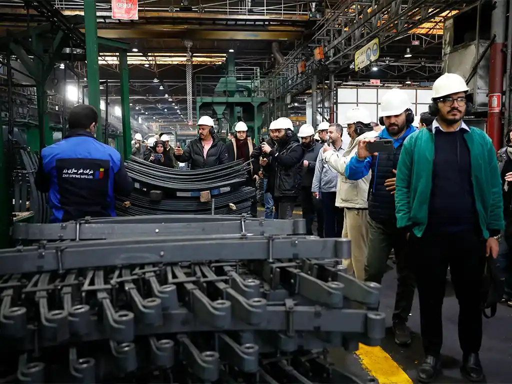 تحقق ۱۰۰ درصدی اهداف تولید و فروش فنرسازی زر/ صادرات محصولات فنرسازی زر به کشورهای عراق و حوزه CIS 2 صادرات محصولات فنرسازی زر به کشورهای عراق و حوزه CIS