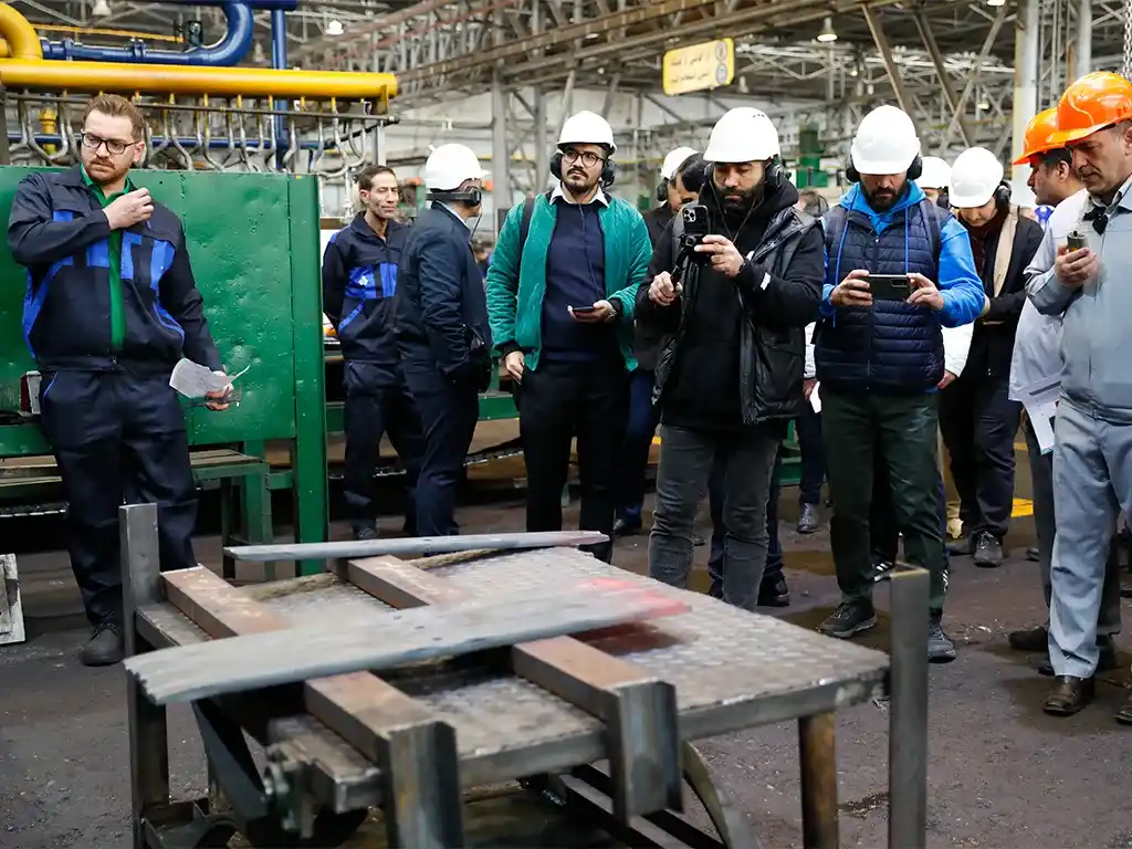 تحقق ۱۰۰ درصدی اهداف تولید و فروش فنرسازی زر/ صادرات محصولات فنرسازی زر به کشورهای عراق و حوزه CIS 3 صادرات محصولات فنرسازی زر به کشورهای عراق و حوزه CIS