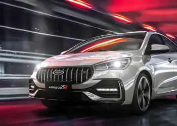 بررسی کامل ام وی ام آریزو5 اسپرت FL؛ فیس‌لیفت جوان‌پسند، آپشن‌های بیشتر