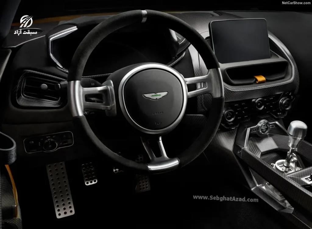 داخل استون مارتین والیانت