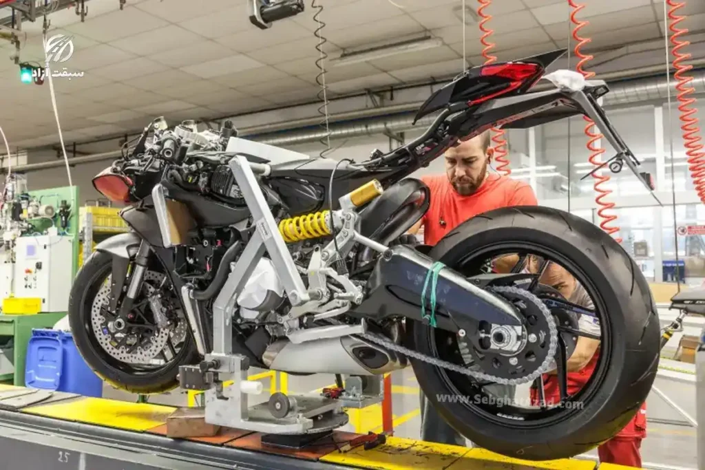 خط تولید موتورسیکلت دوکاتی