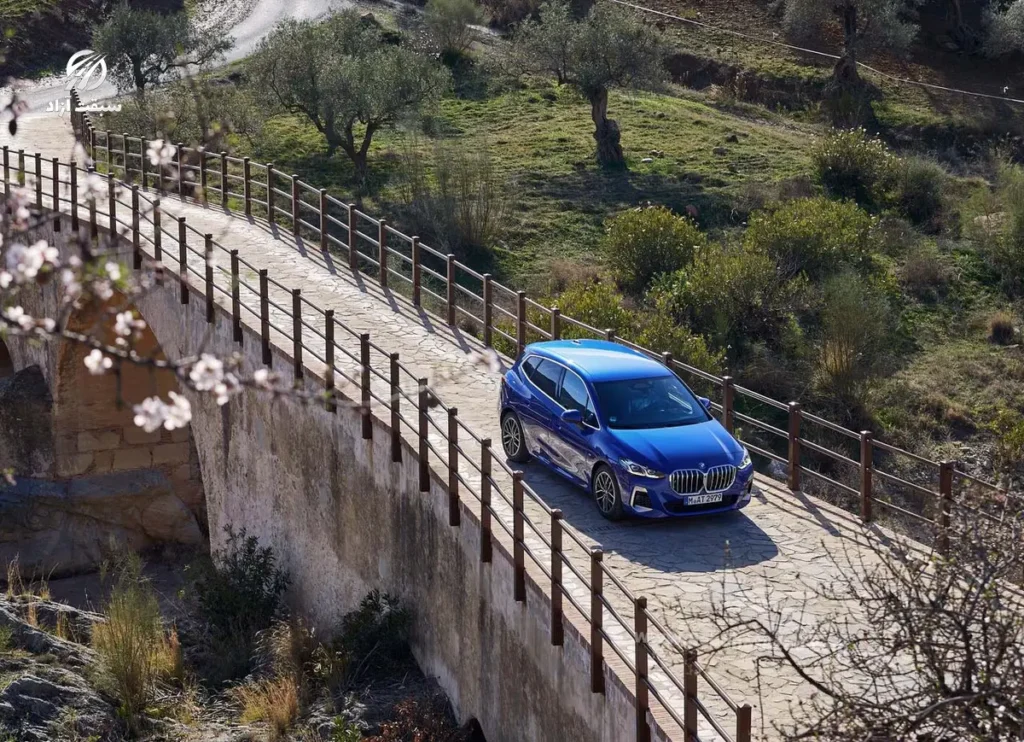 پوستر بی ام و سری 2 اکتیو تورر مدل 2022