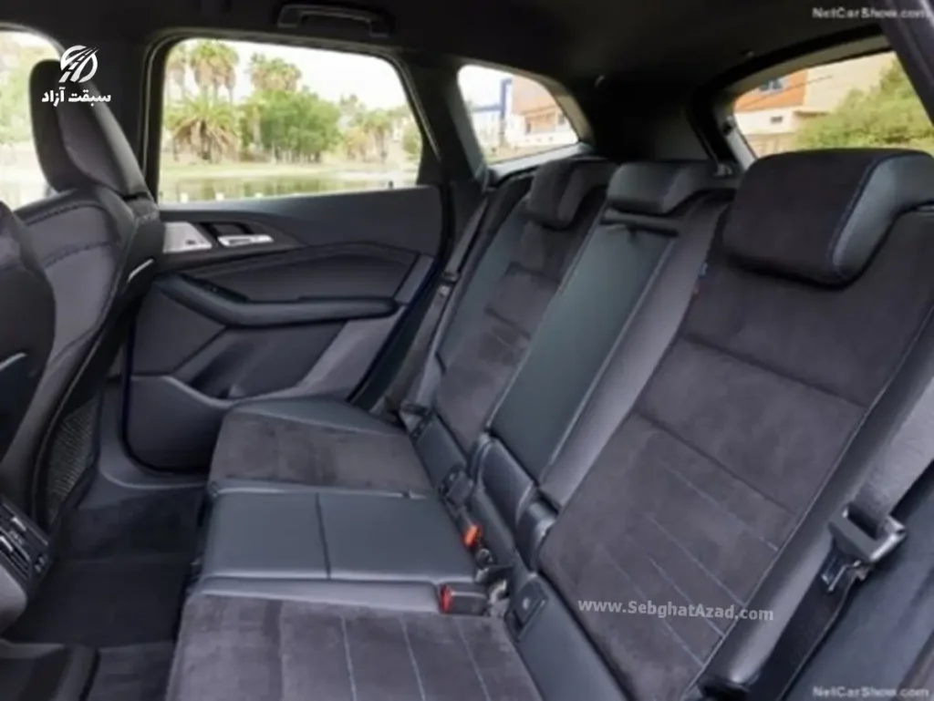 داخل بی ام و سری 2 اکتیو تورر مدل 2022