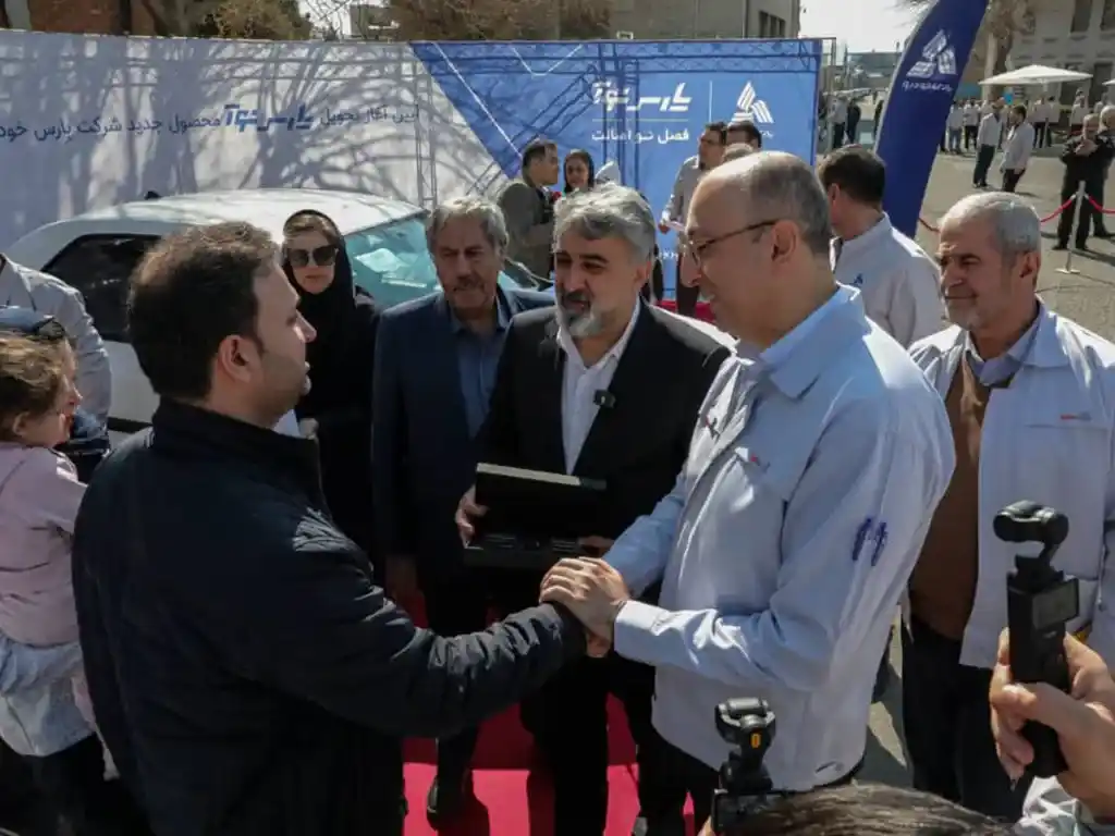 آغاز تحویل زودهنگام پارس نوآ به مشتریان