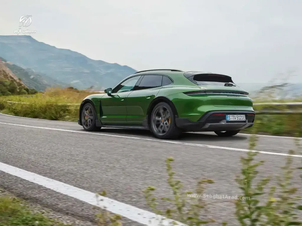 سه رخ عقب پورشه تایکان توربو S Cross Turismo مدل 2022