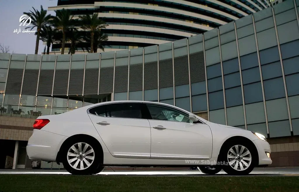 نمای جانبی کیا کادنزا