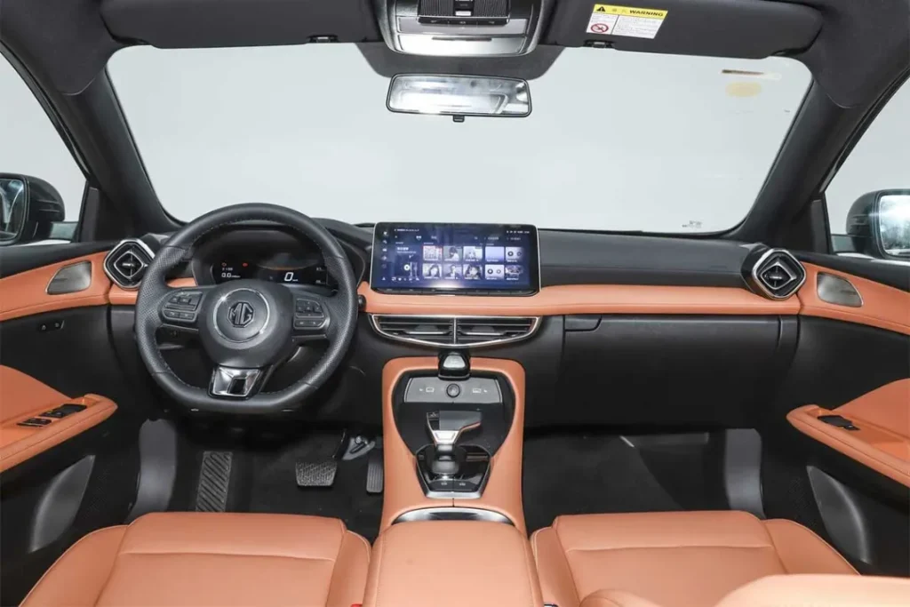 عرضه فیس لیفت ام جی 5 در بازار چین؛ آیا این فیس لیفت شانس حضور در ایران را دارد؟ 3 نمای داخلی فیس لیفت ام جی 5